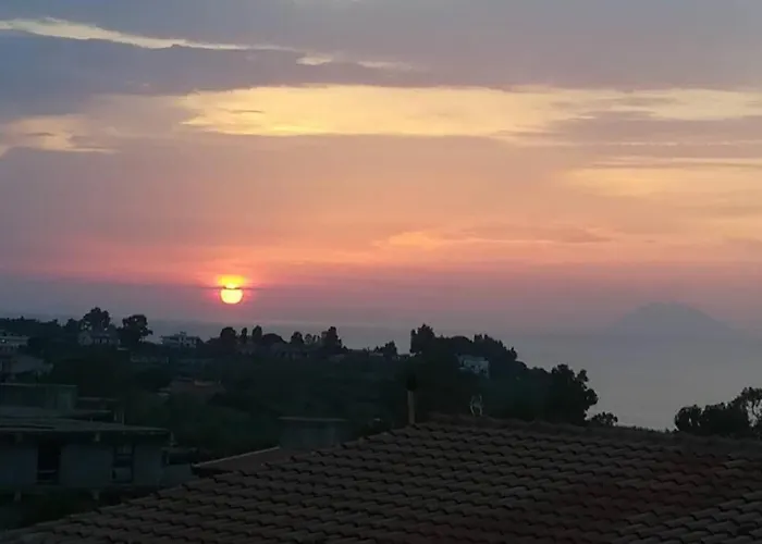 דירה Orizzonte Stromboli טרופאה